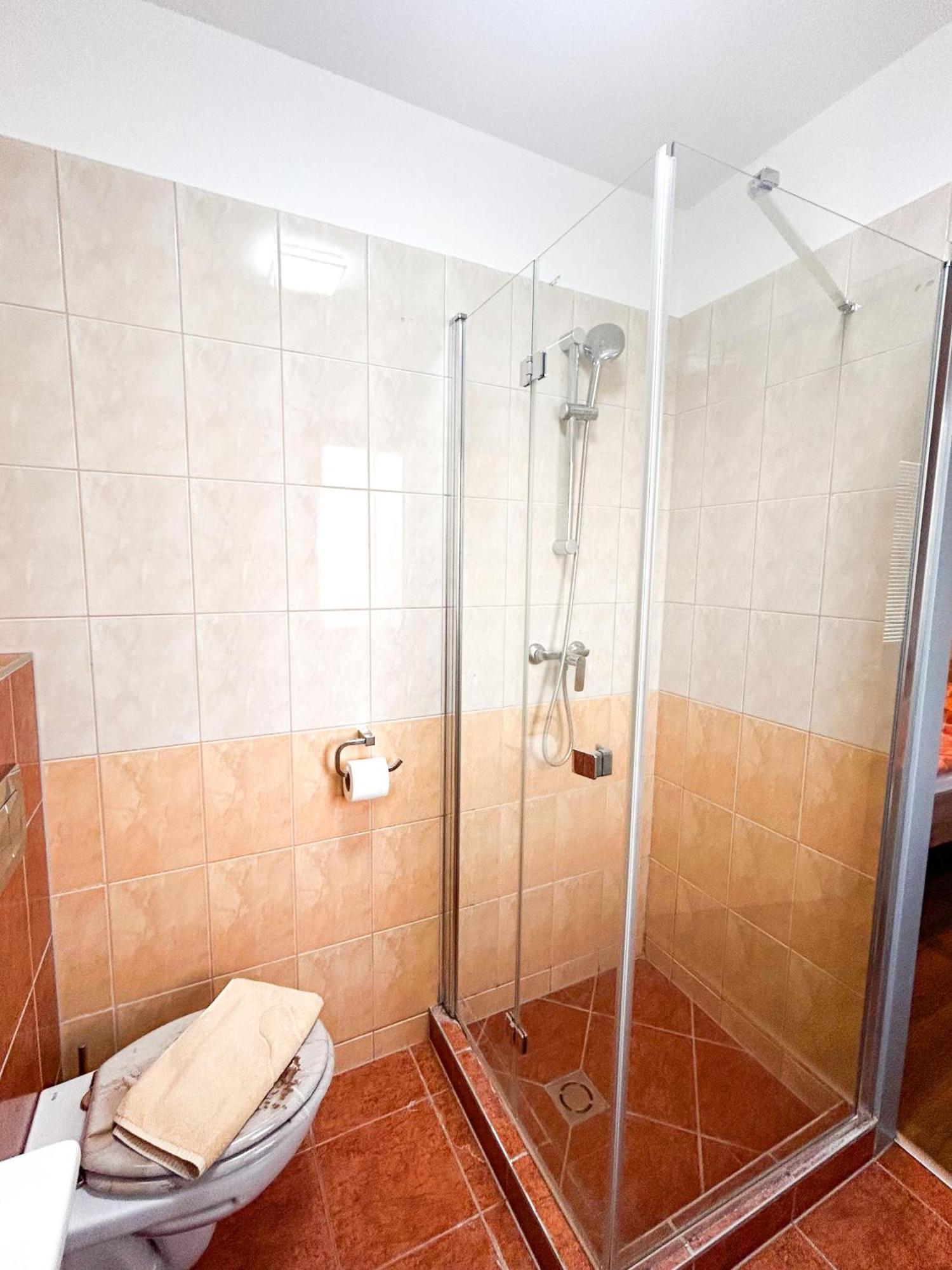 Bed and Breakfast Malom Panzió Kiskunfélegyháza Exterior foto