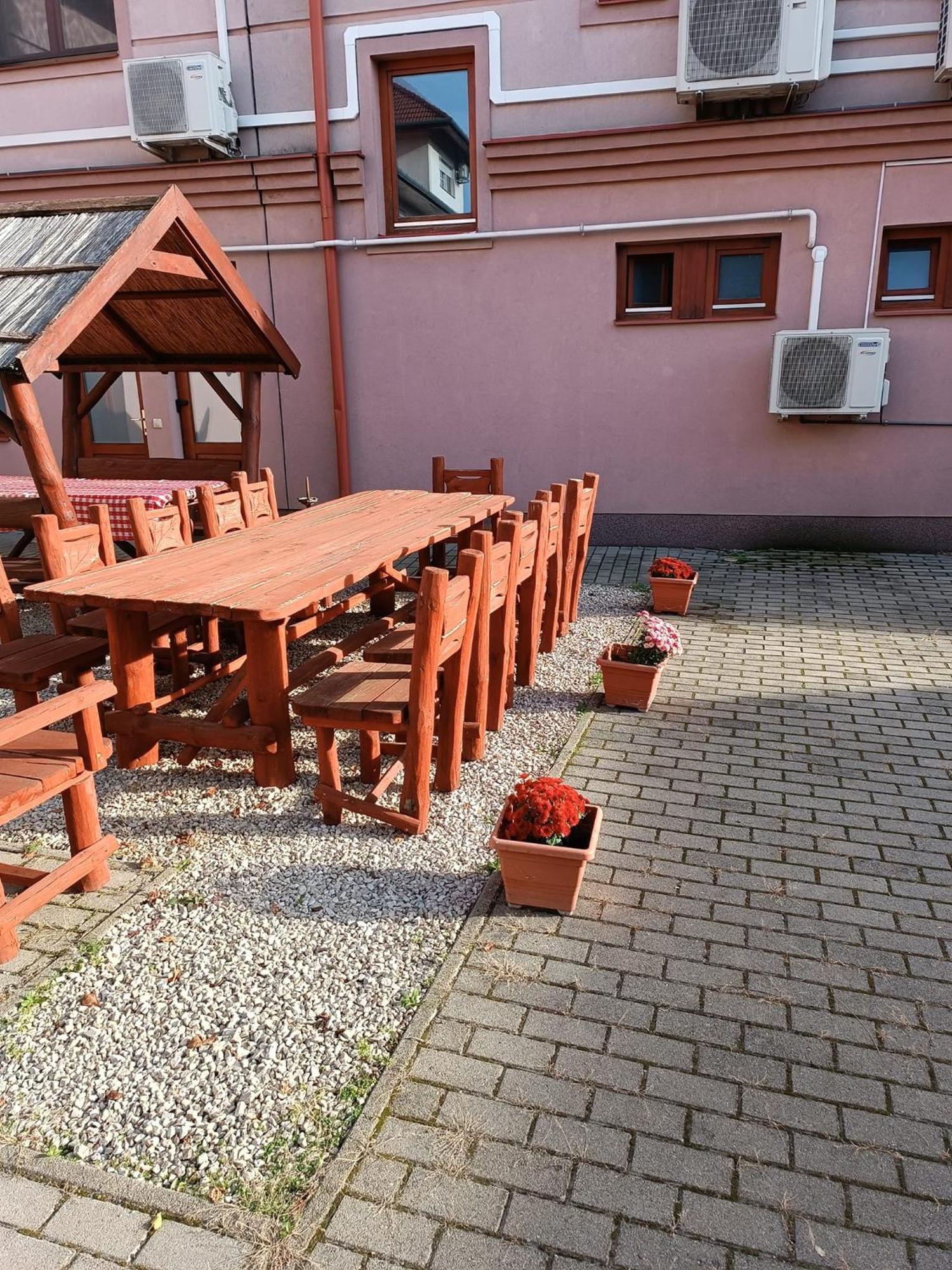 Bed and Breakfast Malom Panzió Kiskunfélegyháza Exterior foto