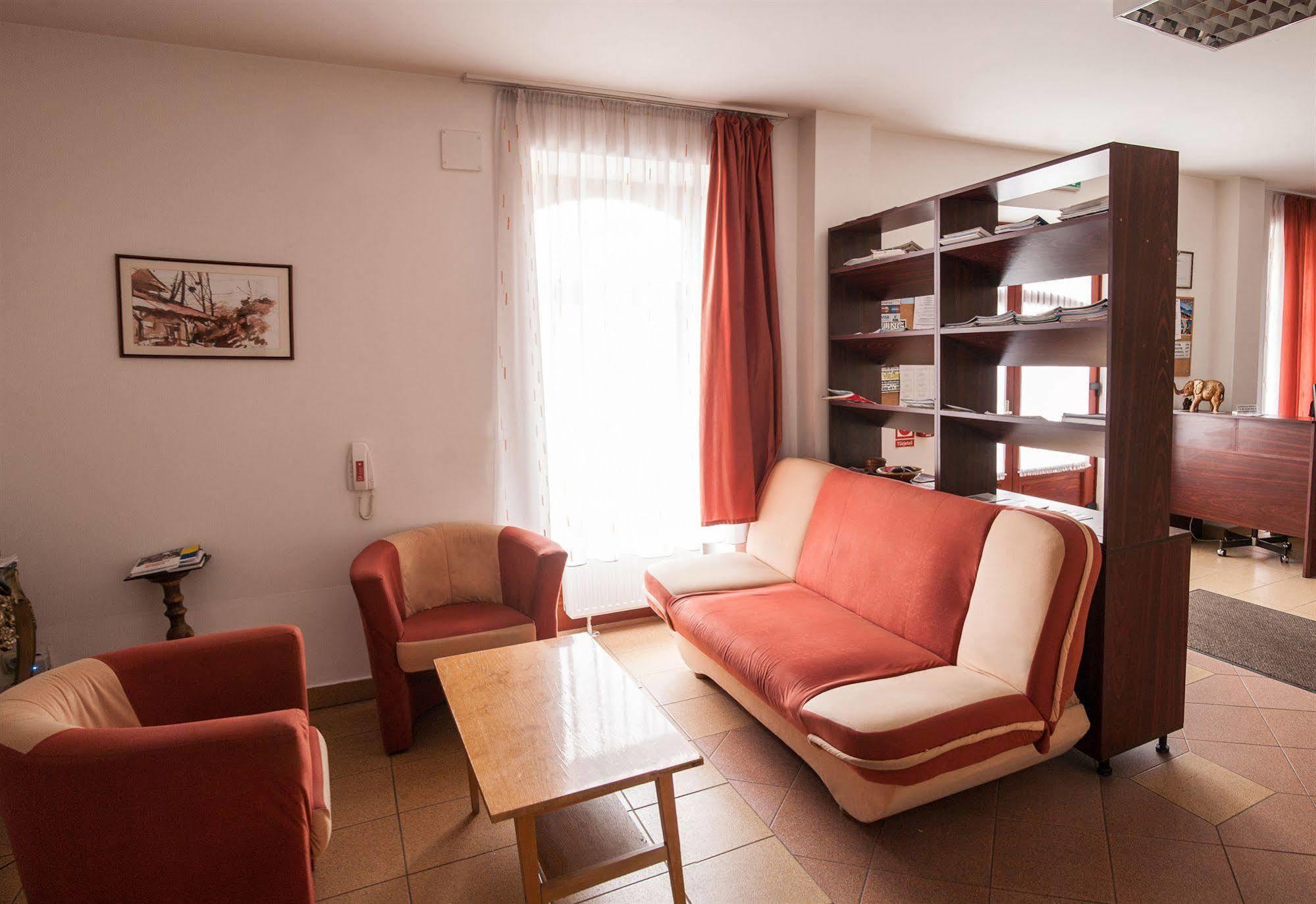 Bed and Breakfast Malom Panzió Kiskunfélegyháza Exterior foto