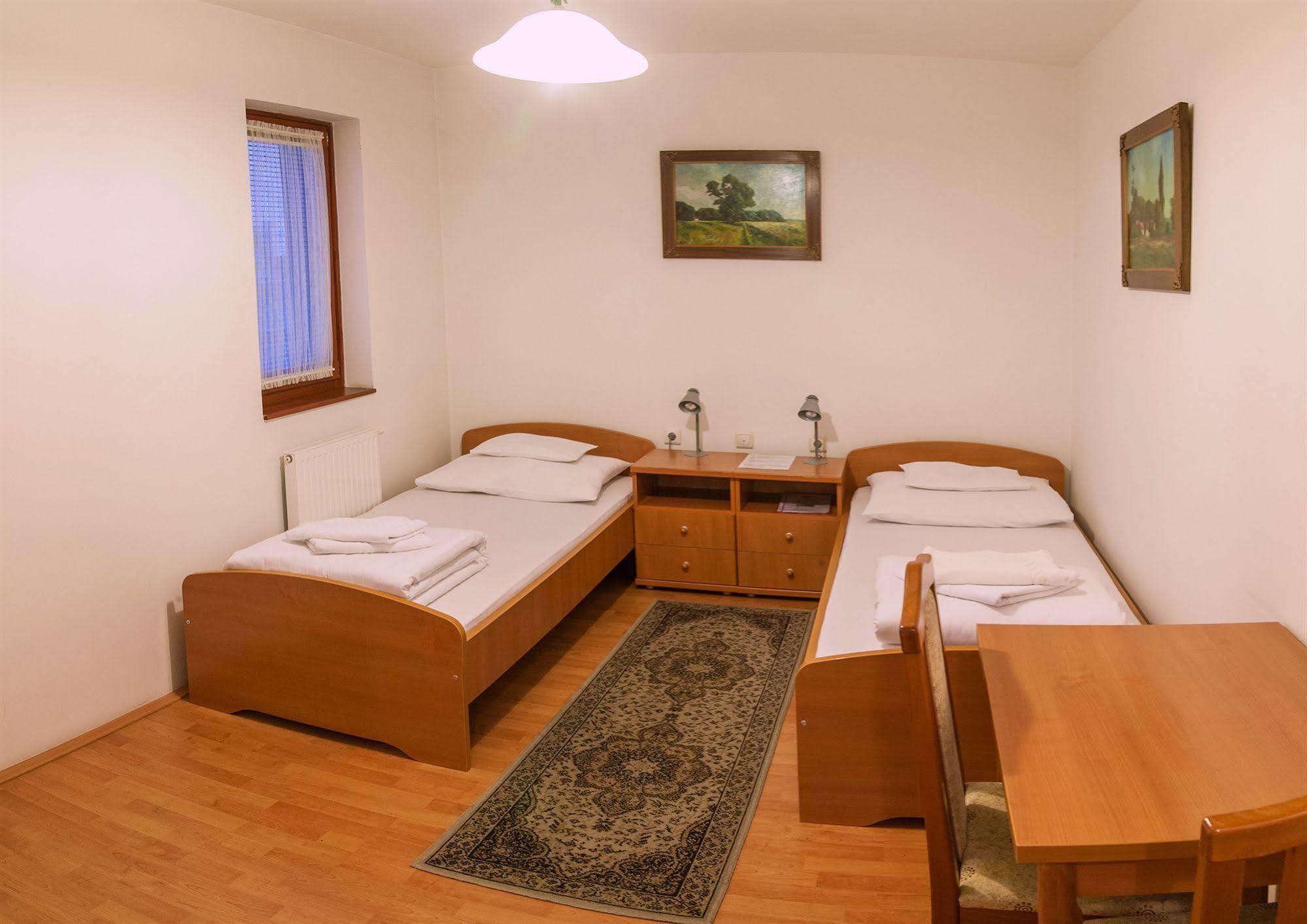 Bed and Breakfast Malom Panzió Kiskunfélegyháza Exterior foto