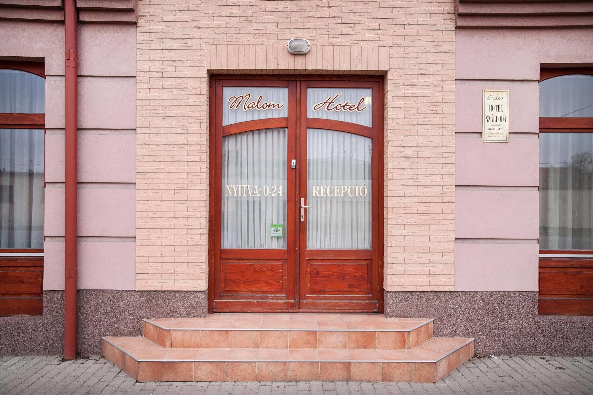 Bed and Breakfast Malom Panzió Kiskunfélegyháza Exterior foto